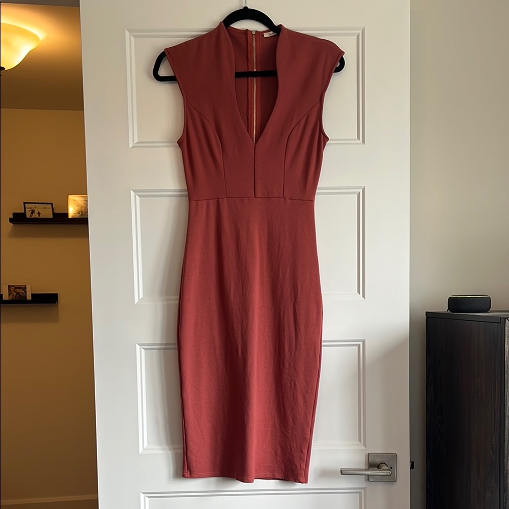 Maitai Elegant Rust Sleeveless Dress